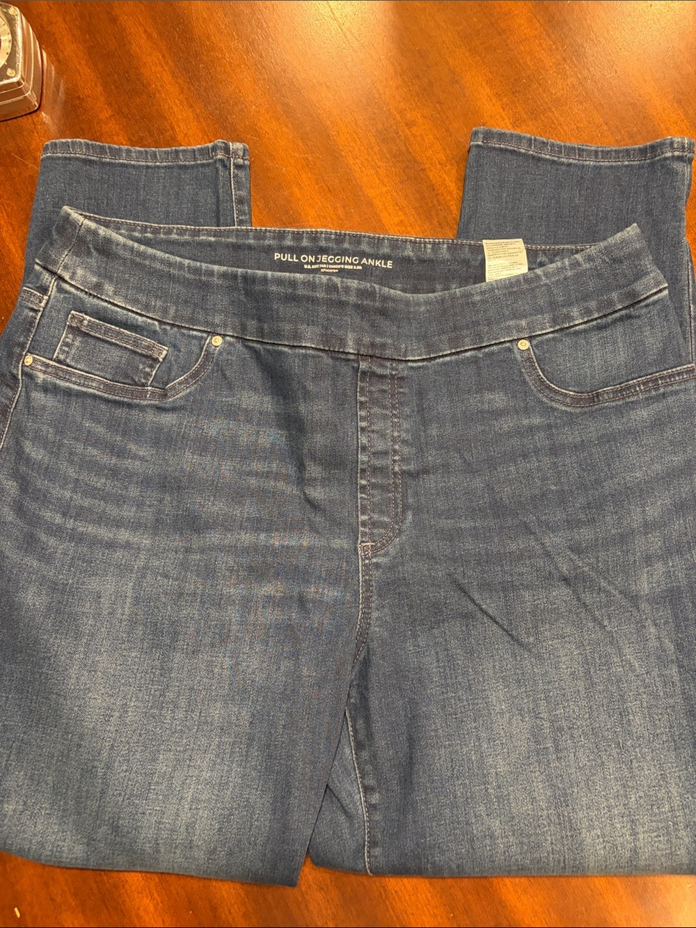 Chicos Pull-On Dark Wash Women’s Jegging Jeans Ankle